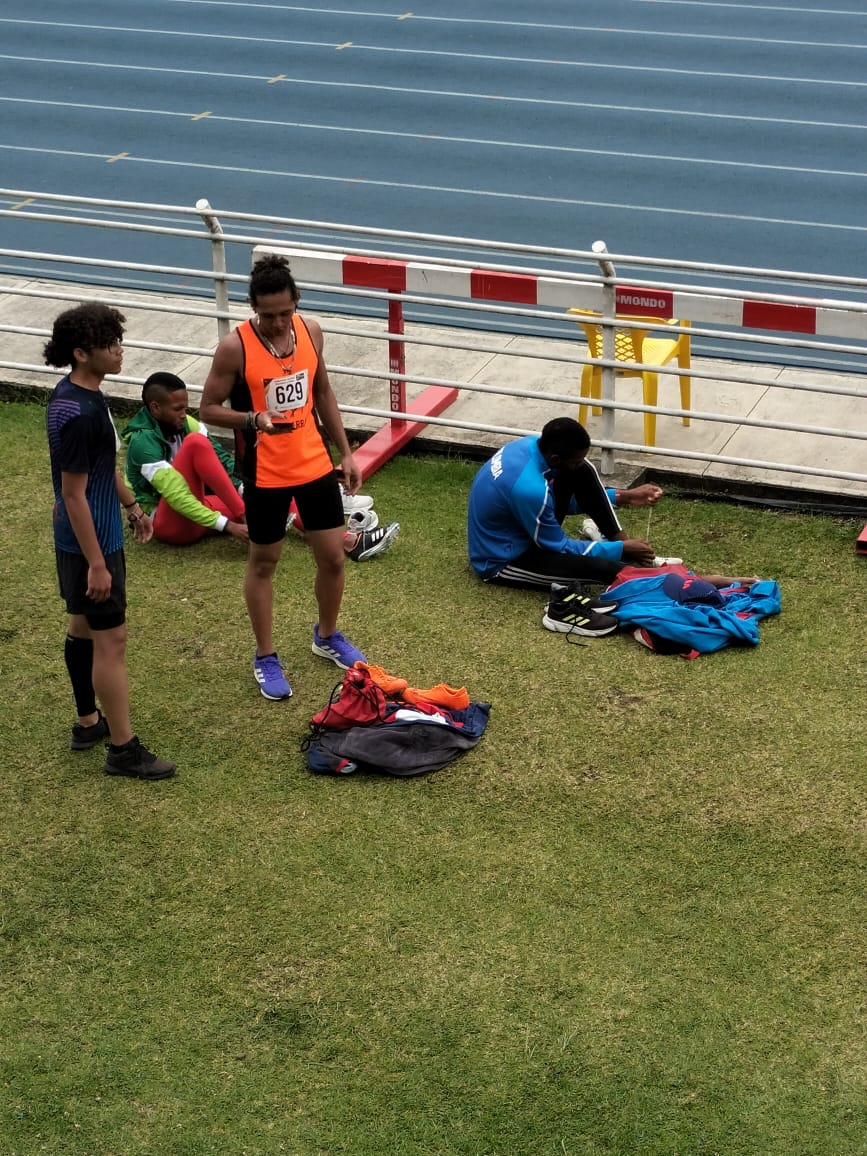Participacion de ALVIS BROTHERS en competencia en Bogotá